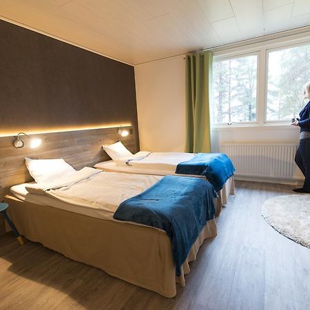 Pine Bay Lodge Person Экстерьер фото