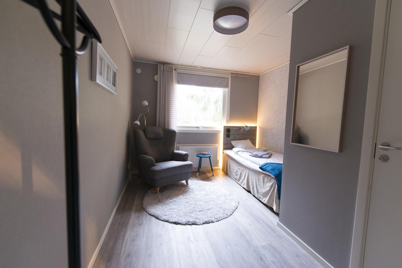 Pine Bay Lodge Person Экстерьер фото