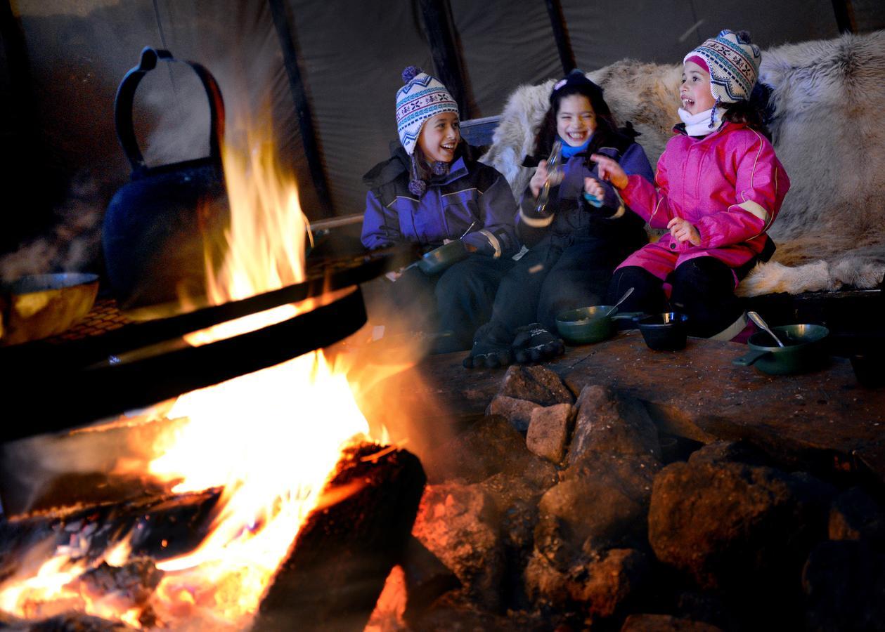 Pine Bay Lodge Person Экстерьер фото